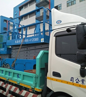 禾鼎高空車-台南高空車出租-紫棟路案場