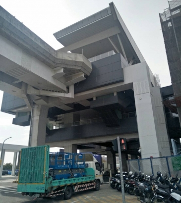 台中高空車-禾鼎高空車-高空車出租-台中捷運