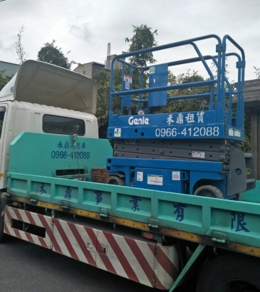 高空車出租-禾鼎高空車-台中高空車